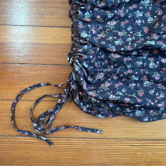 Intimately Ruched Floral Dress - Picture 6 of 7